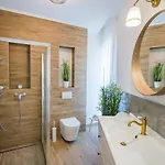 Csenge 2. Apartment