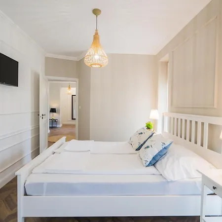 Csenge 2. Apartament