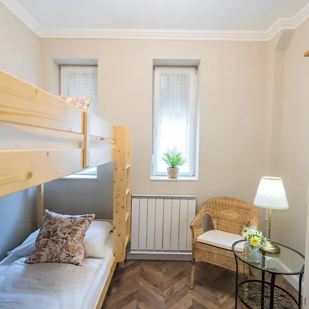 Csenge 2. Apartamento